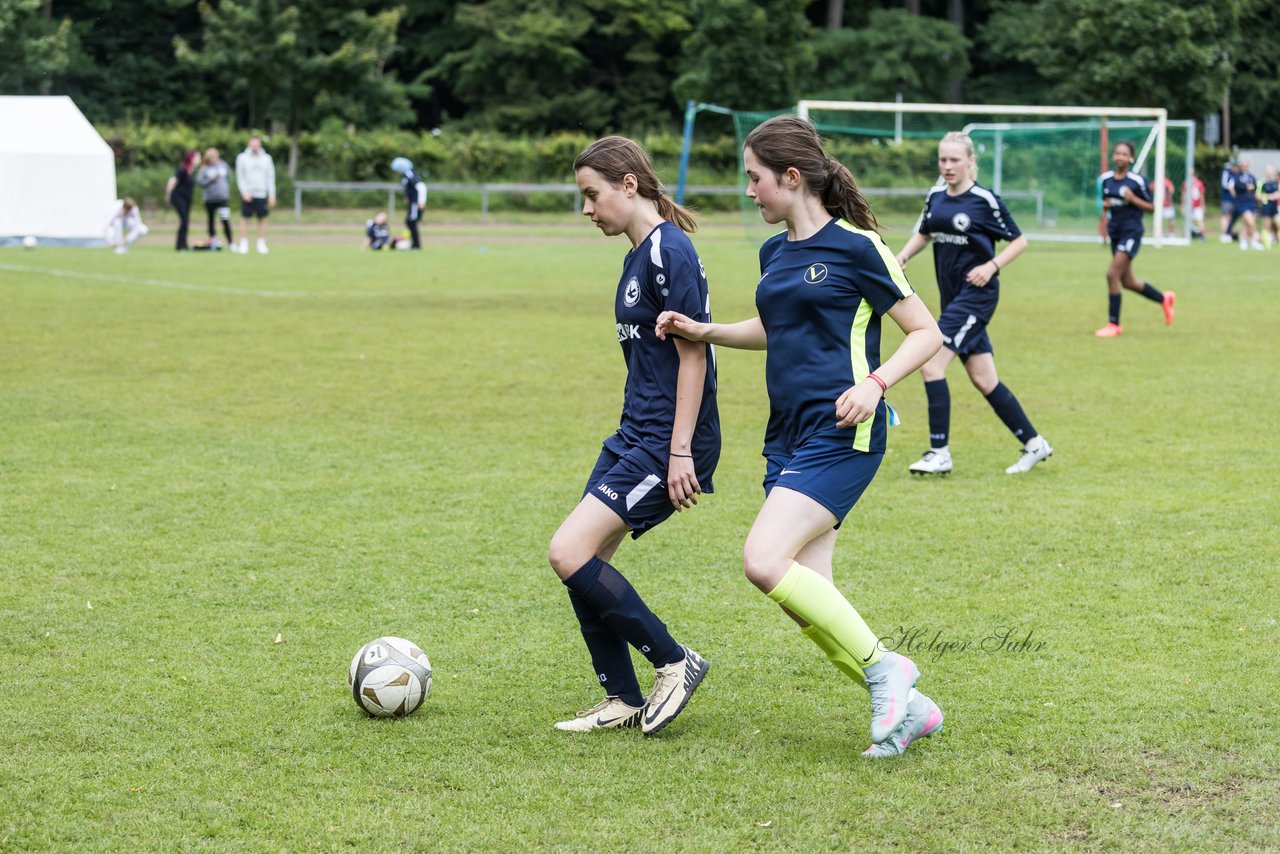 Bild 125 - Loewinnen Cup